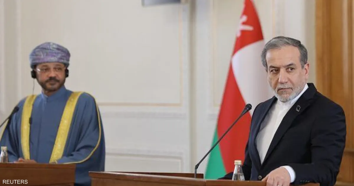 عُمان وإيران تتفاوضان على إنشاء ممر ملاحي مؤقت عبر مضيق هرمز