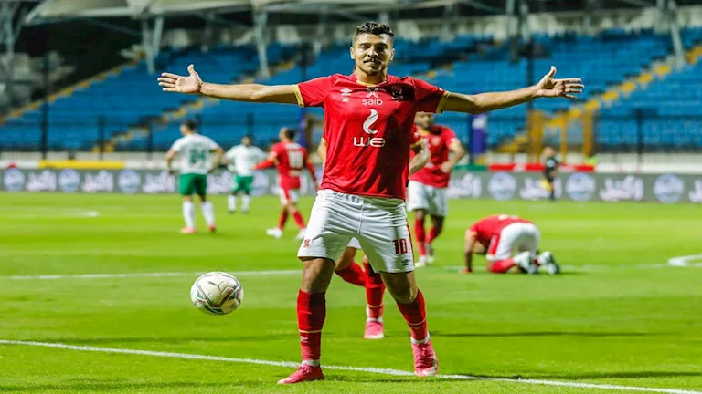 محمد شريف يتخذ قراراً حاسماً بشأن رحلة الأهلي إلى إسبانيا!