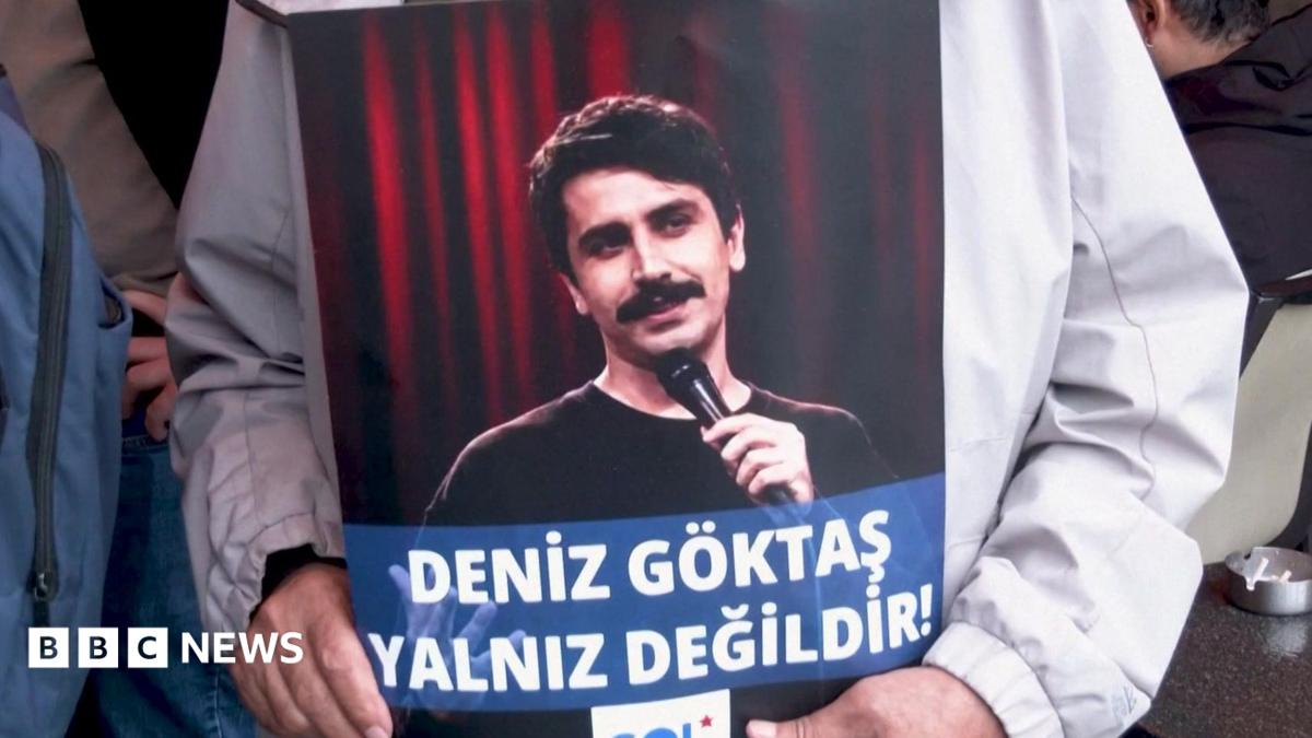 كوميدي تركي يُستعد لإصدار عمله بعد إدانته بإهانة أردوغان
